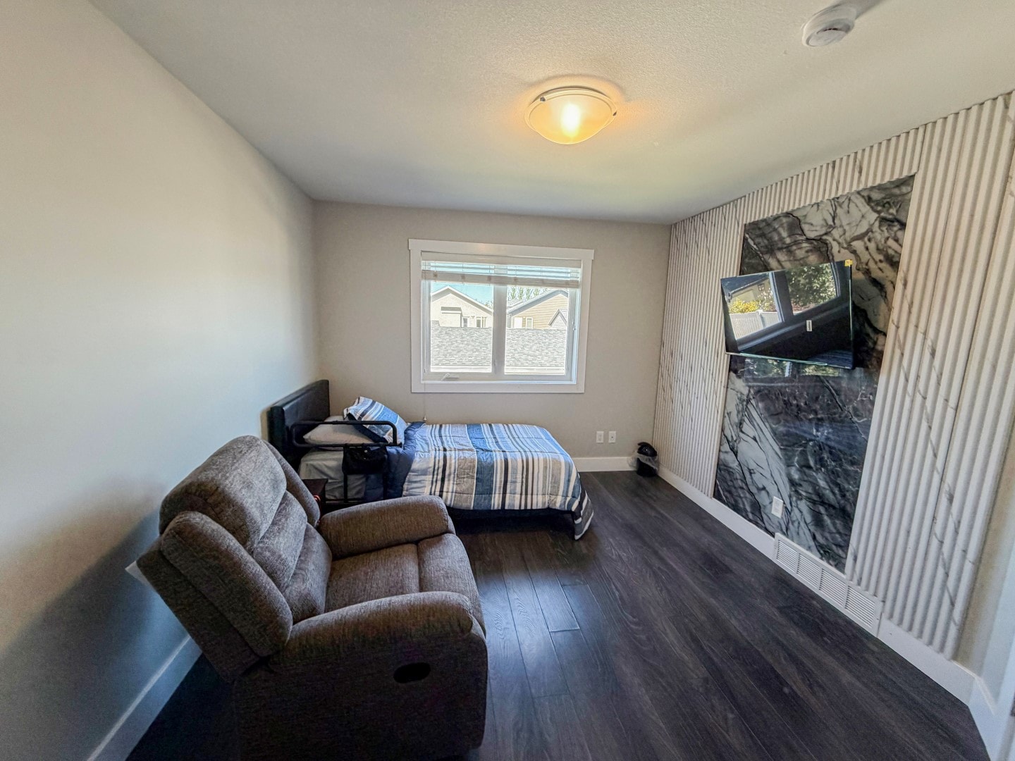 Room photo 1 of 5